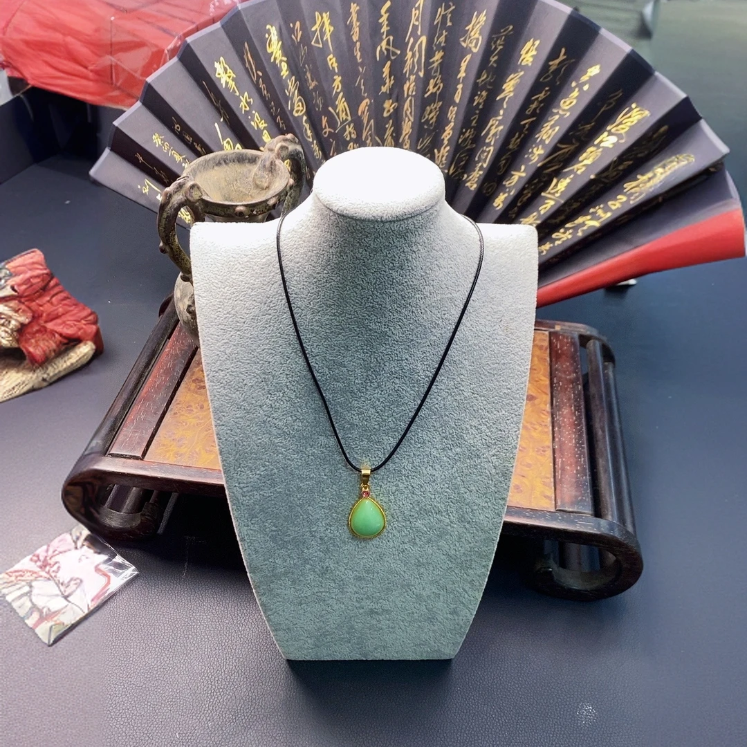 P015和田玉百搭水滴厚装吊坠含链（多样性发其一）