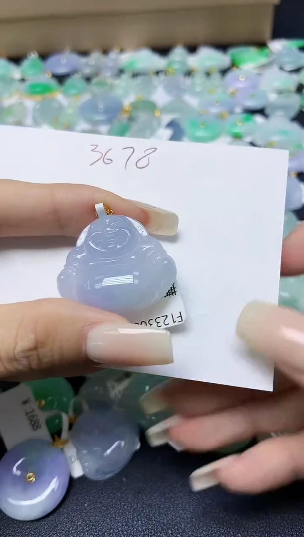 翡翠18K金镶嵌颈饰天然缅甸翡翠A货