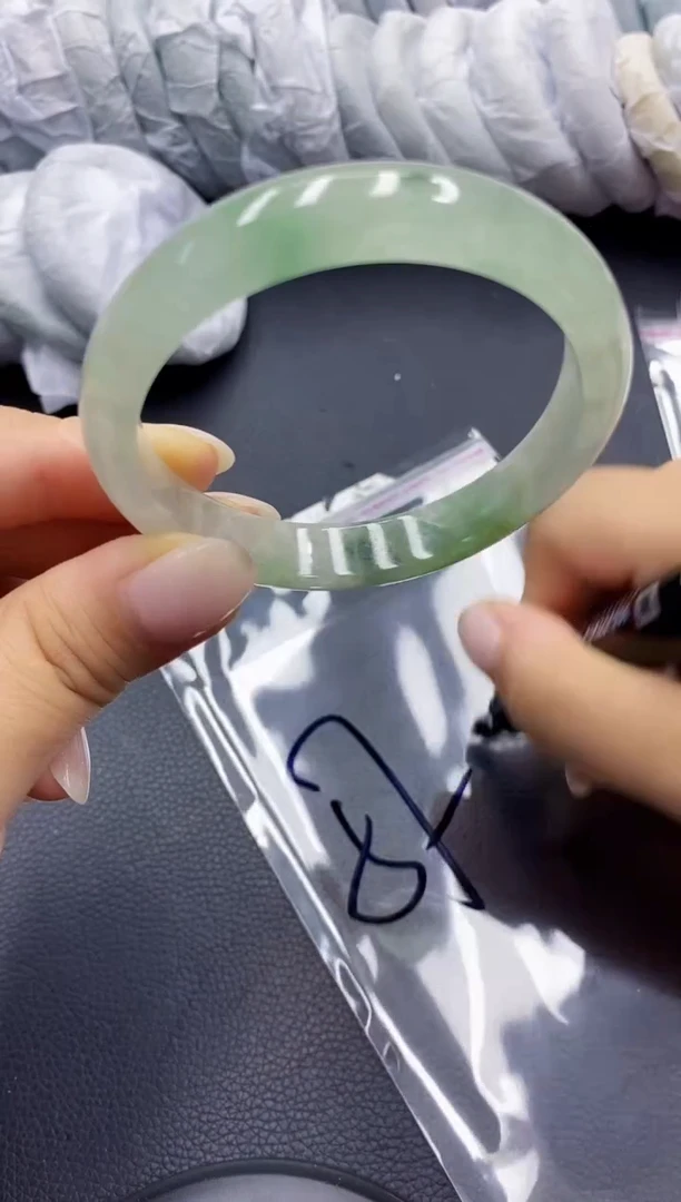 高冰透美人手镯 所见即所得17