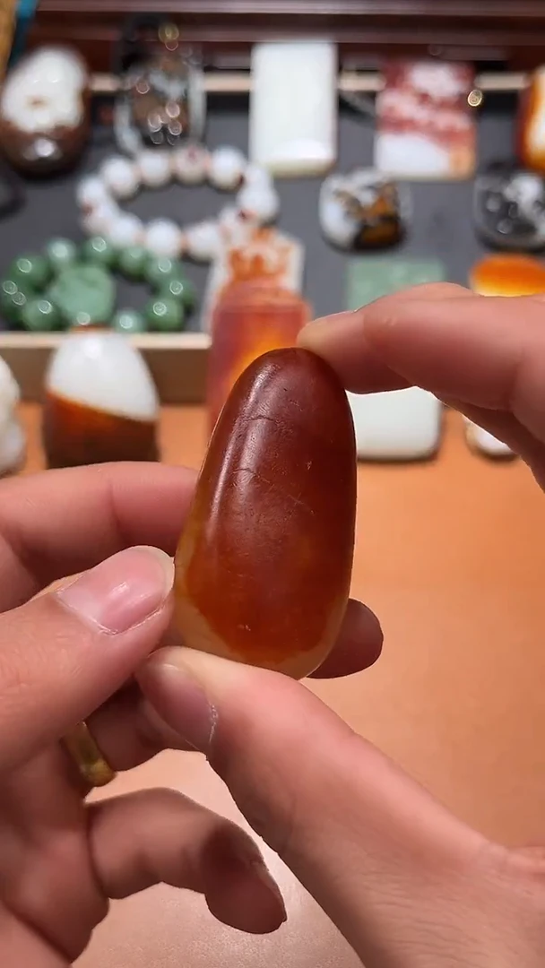 未镶嵌和田玉把件财***。和田玉