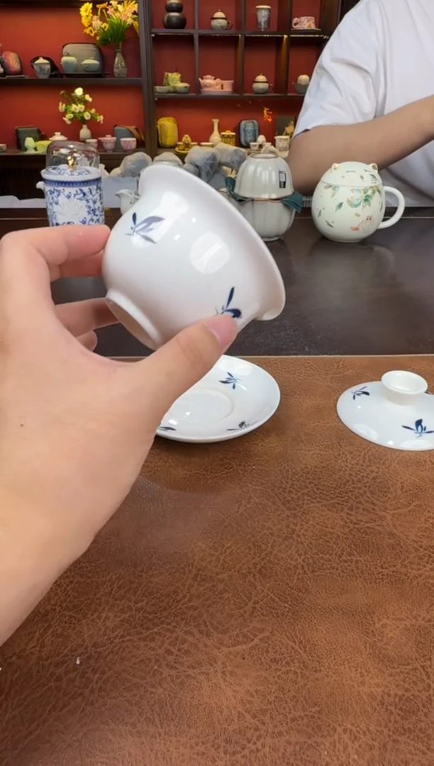 这是真便宜-兰花盖碗