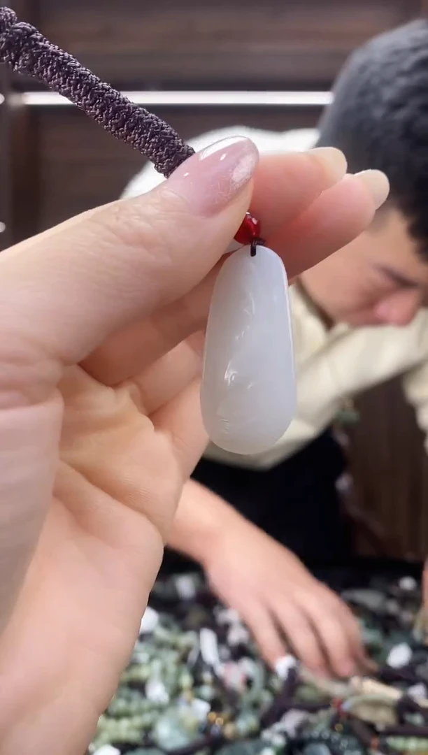 【闪购商品】和田玉颈饰未镶嵌多样性发货，拍一发一