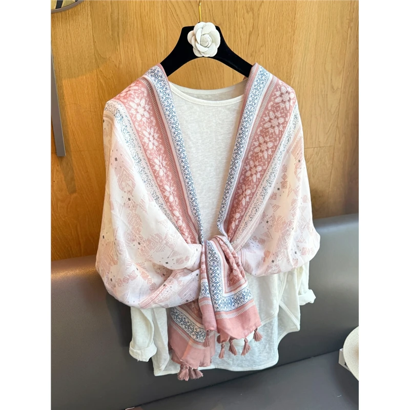 Miss both民族风围巾女士春保暖长款丝巾夏季新款空调房外搭披肩