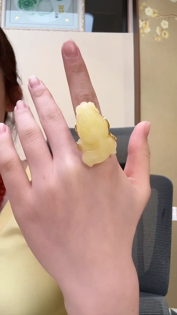 未镶嵌琥珀戒指戒指