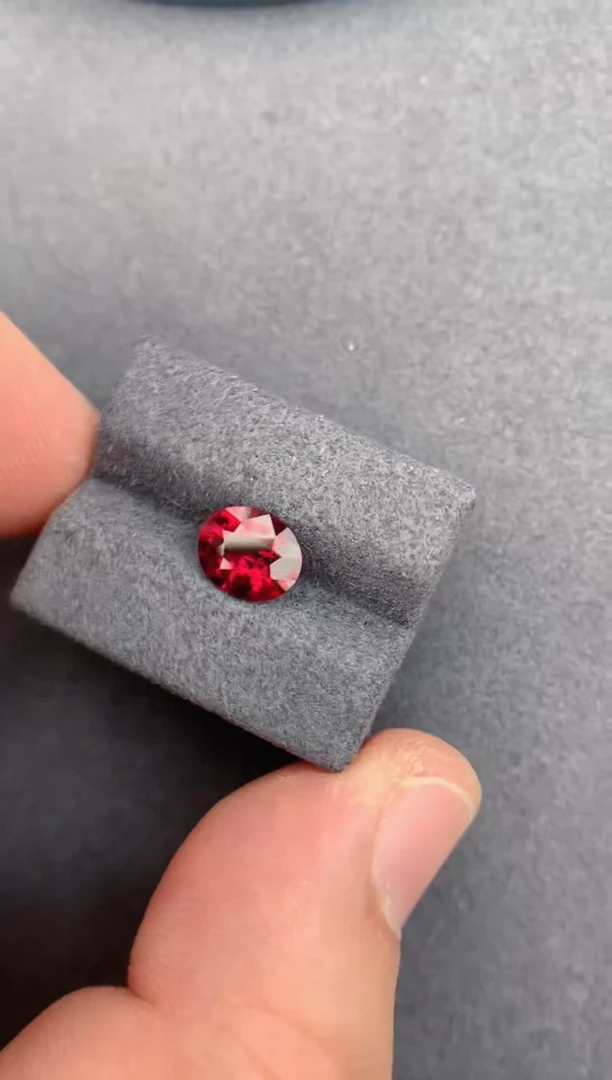 未镶嵌裸石碧玺1.5ct 卢比来碧玺