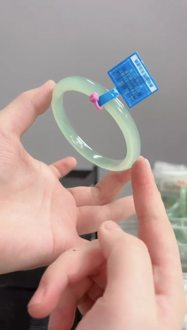 手镯玛瑙/玉髓未镶嵌63-64圈