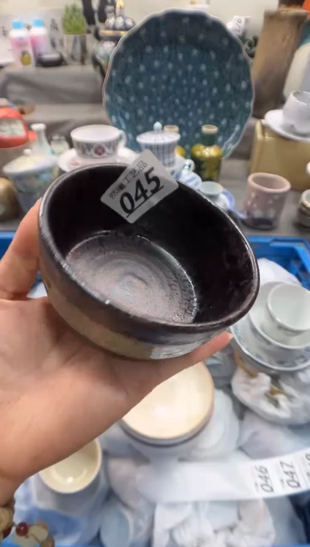 瓷片阿***哈045