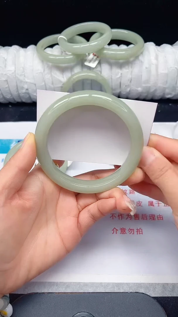 未镶嵌手镯石英质玉50-64/65