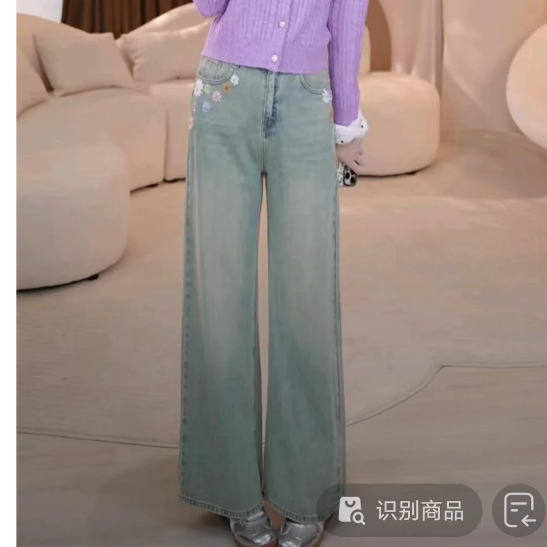 COCO BECCI【小花牛仔】刺绣花朵点缀高腰百搭牛仔裤CFLJC362069