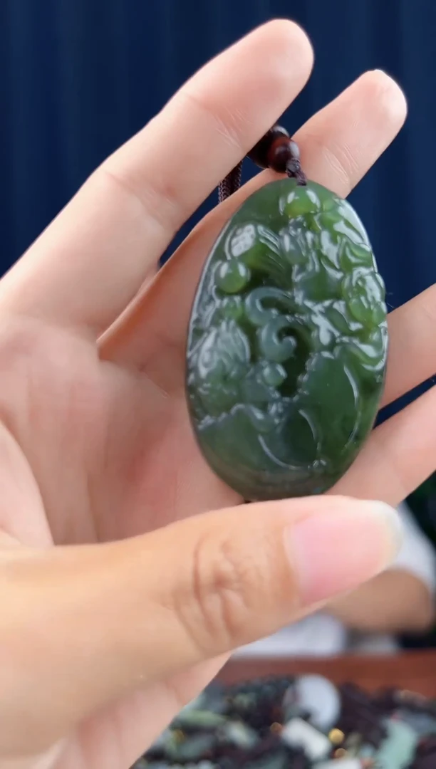 未镶嵌和田玉挂件拍一发一，多样性发货