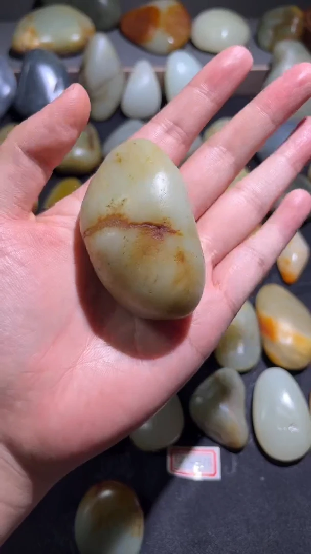 和田玉未镶嵌颈饰和田玉