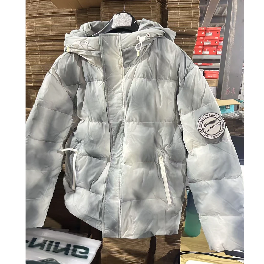 《B品以直播展示为准》李宁时尚系列女子印染撞色运动羽绒服AWBU289