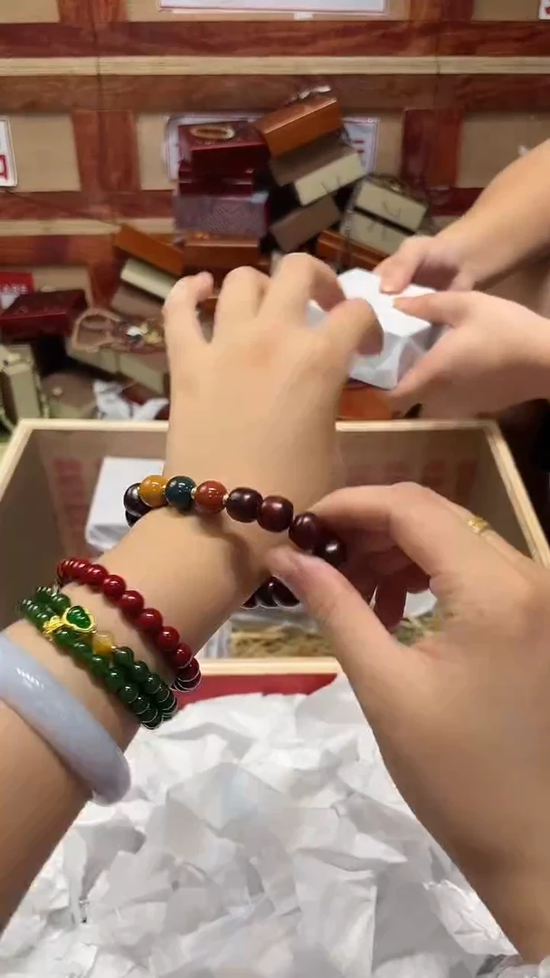 精品手串闪购链接（多样性发其一）¥