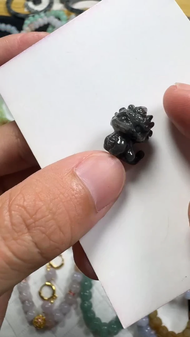 翡翠未镶嵌颈饰【闪购商品】 天然翡翠