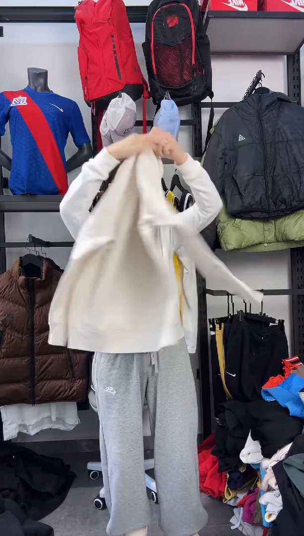 240·编码 瑕疵款直播间过款为准 尺码