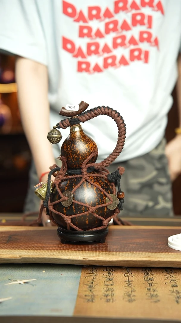 004号500ml左右非遗大漆酒葫芦