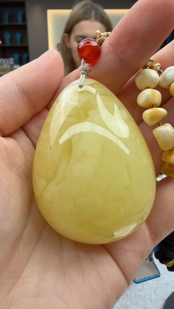 未镶嵌颈饰琥珀125秒拍号 假一罚三