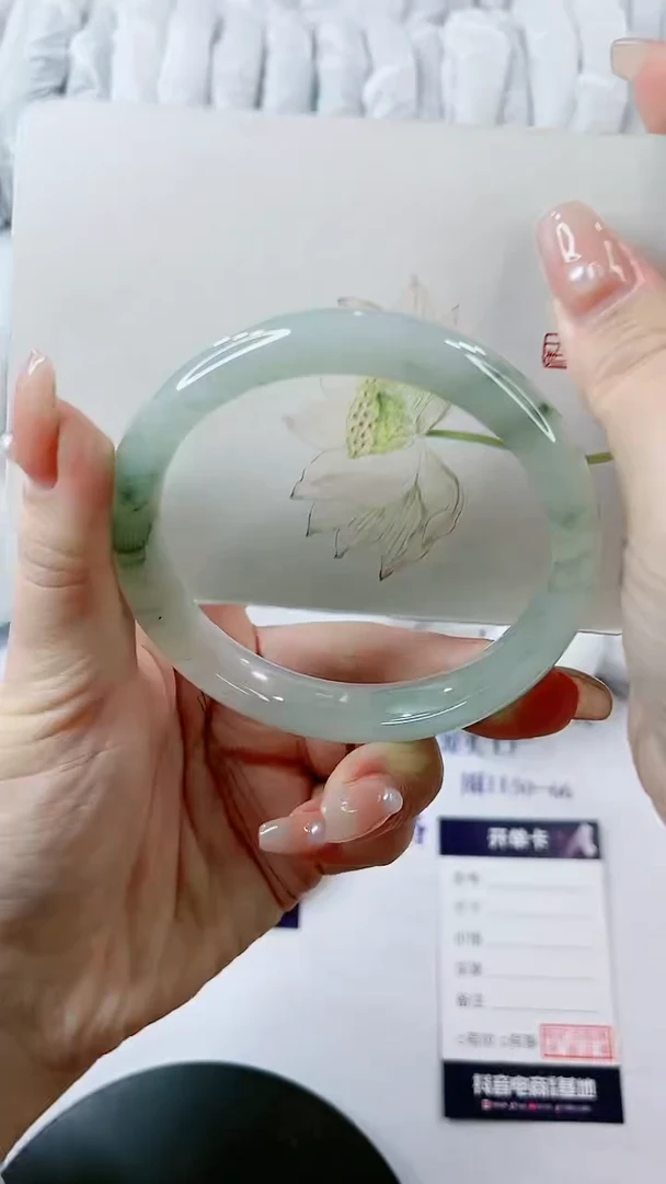 【闪购商品】石英质玉手镯未镶嵌0196271432-63多样性发货