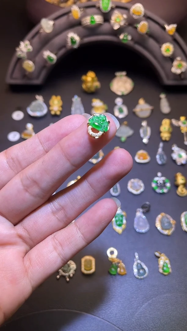 吊坠(不含链)银S925镶嵌翡翠1