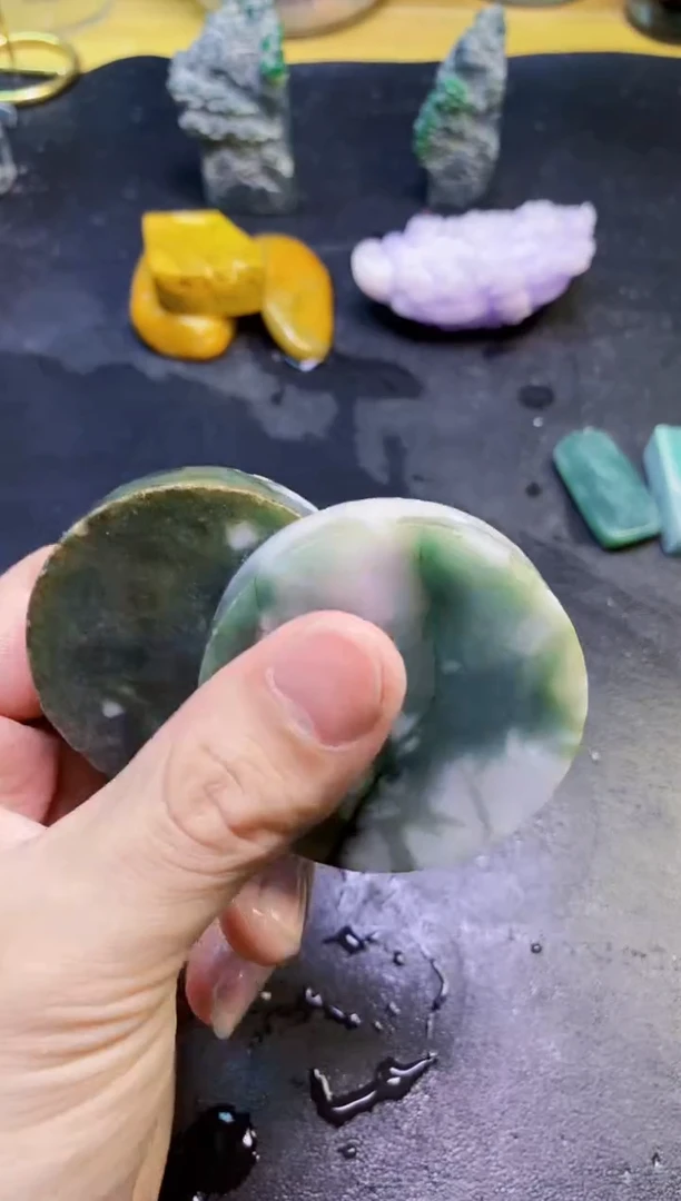 翡翠未镶嵌颈饰山**间天然翡翠036