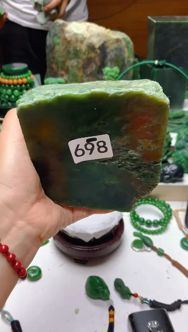 未镶嵌和田玉（碧玉）珠宝半成品1