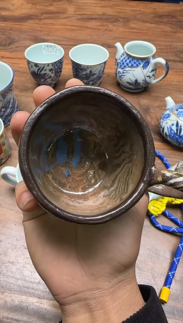 东*洪锦凤 咖啡杯