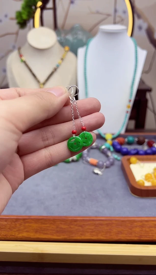 【闪购商品】翡翠耳饰14K金镶嵌E252``````