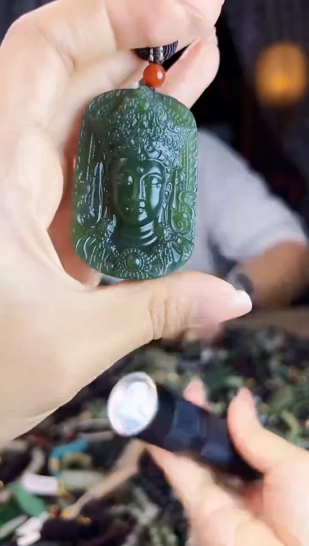 未镶嵌和田玉挂件1