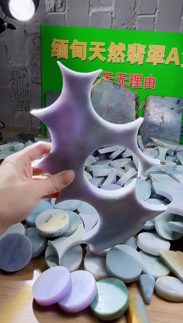 翡翠未镶嵌颈饰天然翡翠A货502