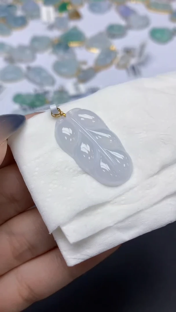 翡翠18K金镶嵌颈饰天然a货翡翠