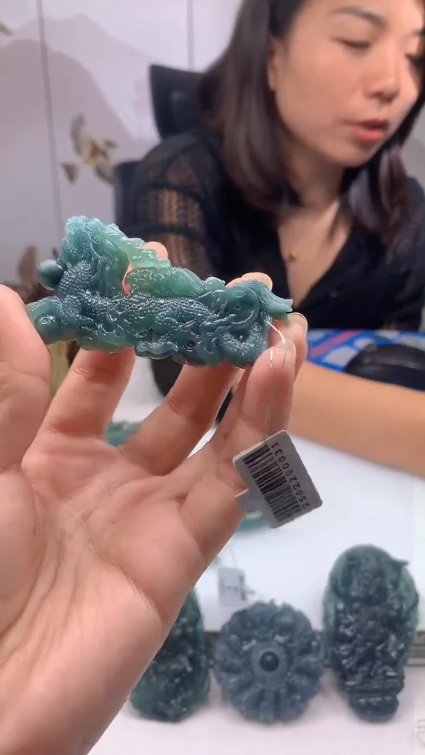 【闪购商品】定制翡翠未镶嵌翡翠毛货不退不换3.3