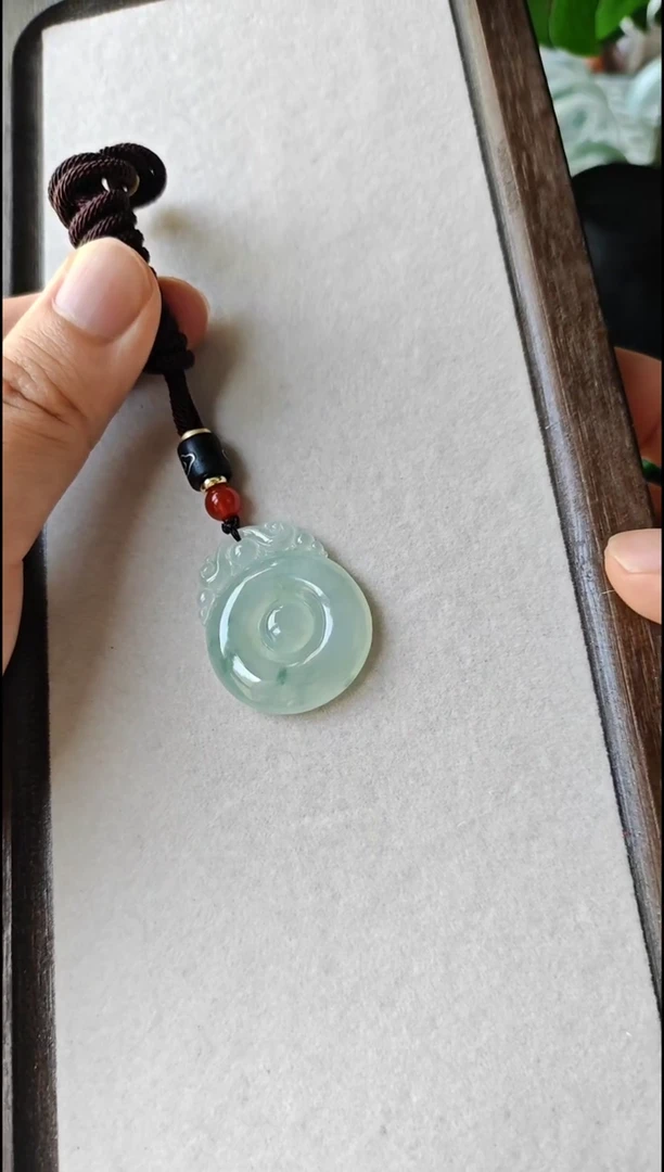 翡翠未镶嵌颈饰翡翠颈饰未镶嵌