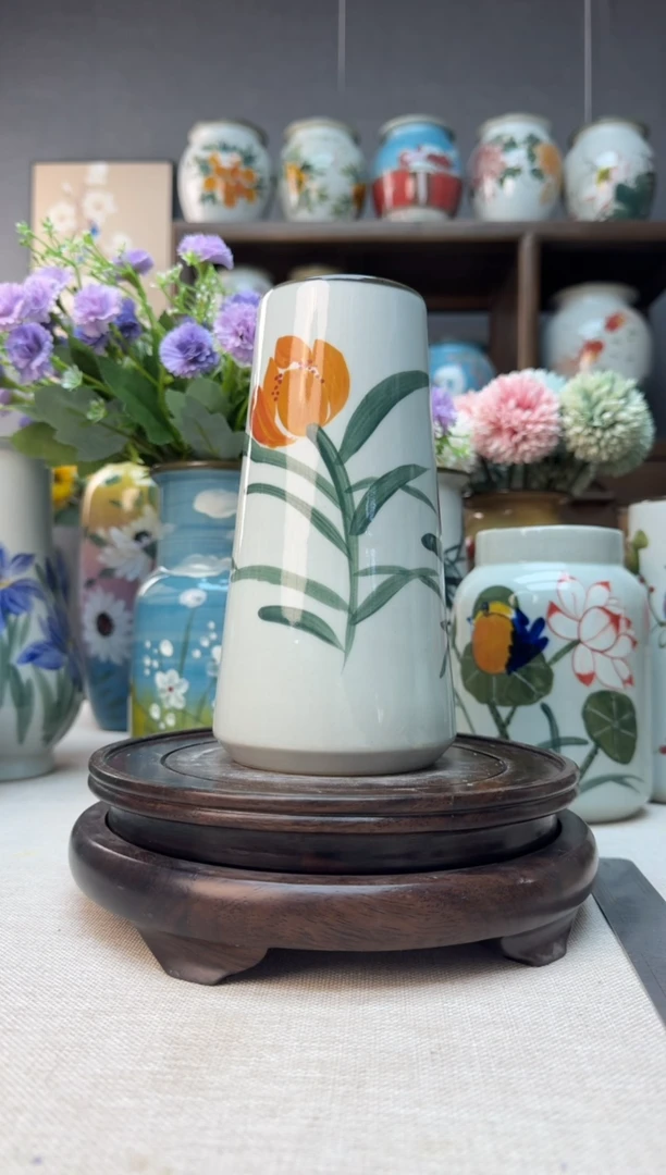 【闪购商品】瓶景德镇手绘陶瓷花瓶底部无孔高18口6左右