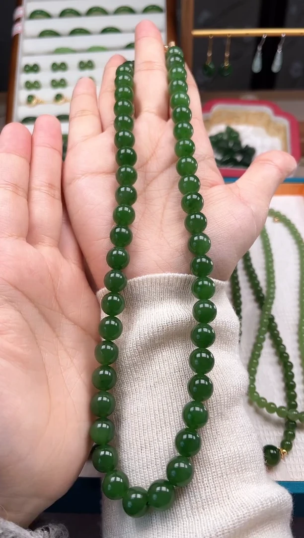 【闪购商品】和田玉（碧玉）项链未镶嵌10mm浓阳绿项链