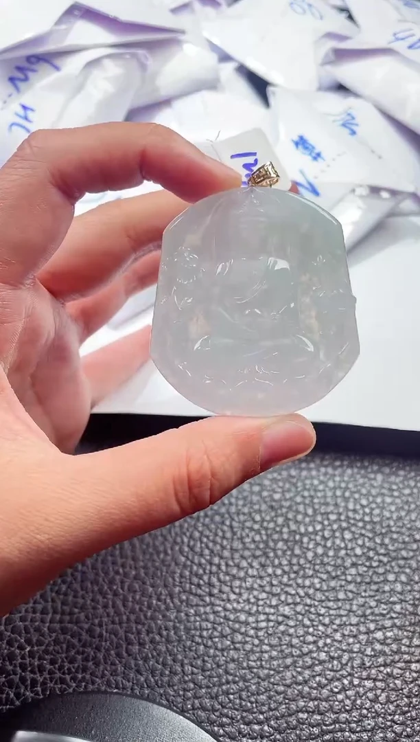 颈饰18K金镶嵌翡翠00007910