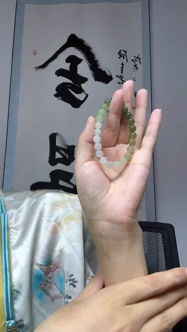 手串未镶嵌和田玉渐变色约卡8