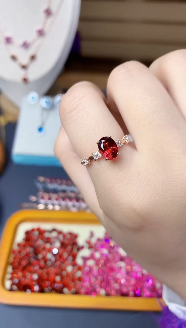 银S925镶嵌戒指石榴石天然镁铝