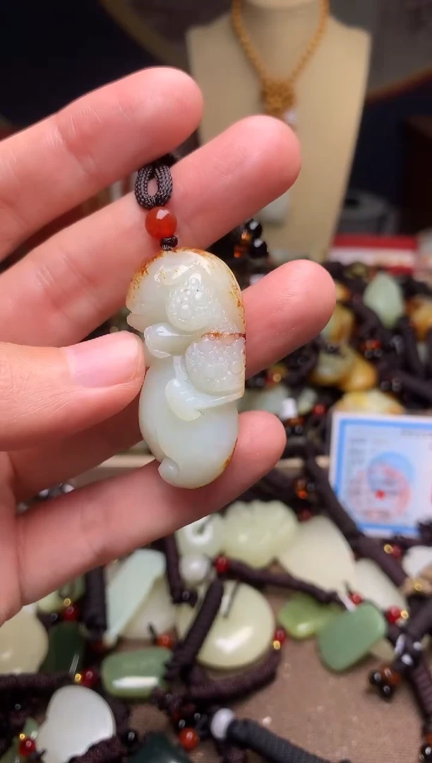 颈饰未镶嵌和田玉新疆料青海料清水和田玉吊坠