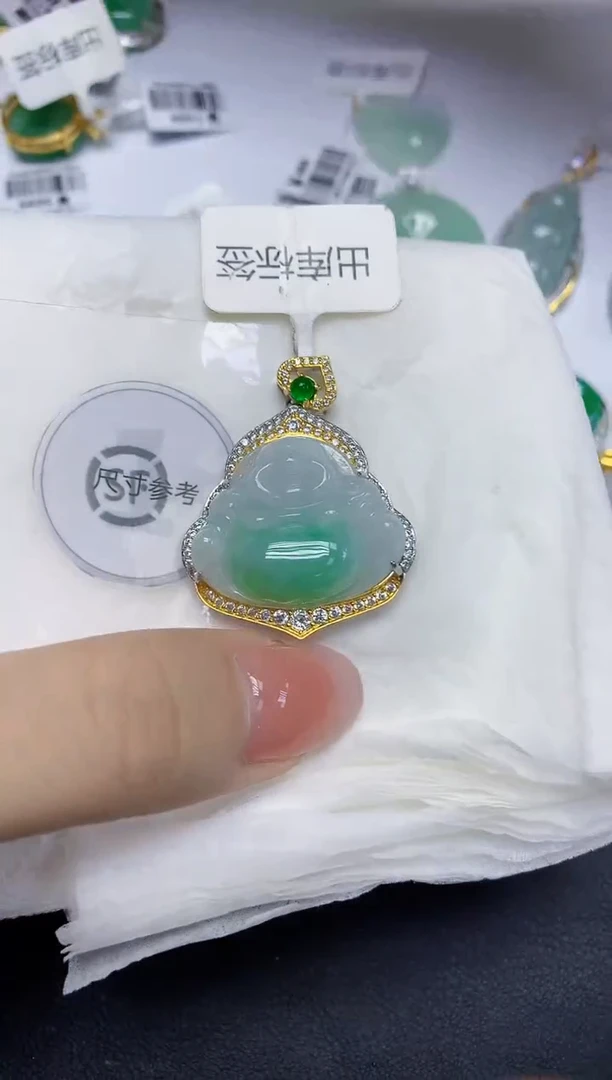 颈饰未镶嵌翡翠天然缅甸翡翠A货多样性发一件