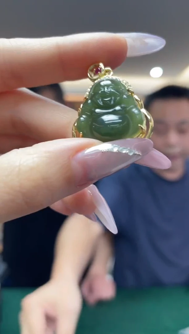 和田玉未镶嵌颈饰多样性发一件