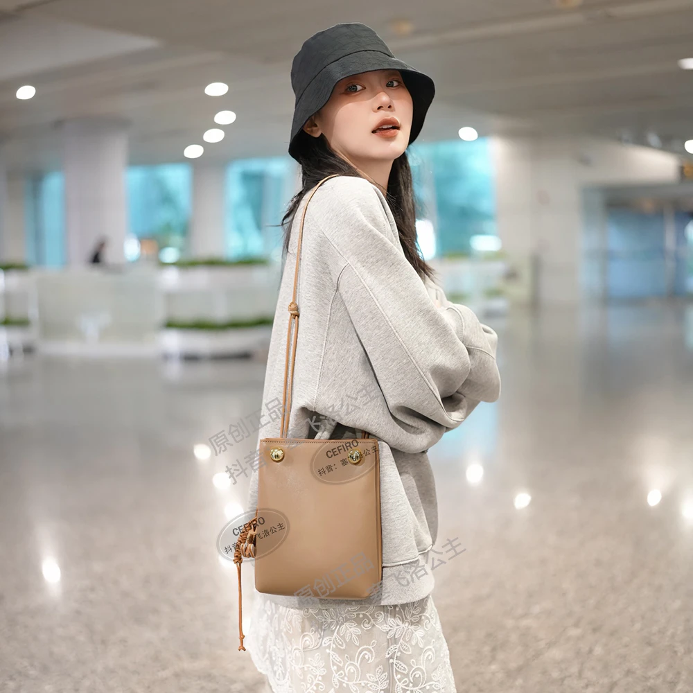 塞飞洛CEFIRO 2025新款精致洋气百搭女士单肩斜跨包 WGG-1WA953