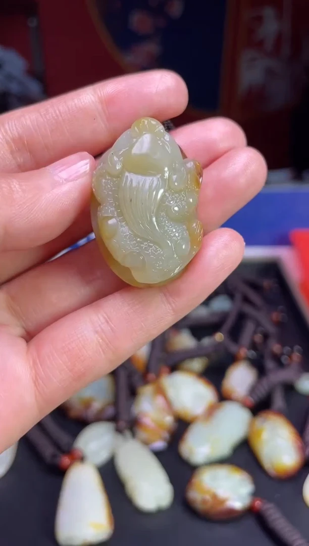 颈饰未镶嵌和田玉1