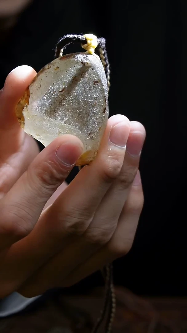 吊坠(赠链)未镶嵌水晶水晶