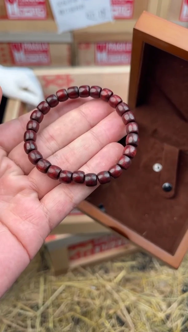 无礼盒精美手串（）