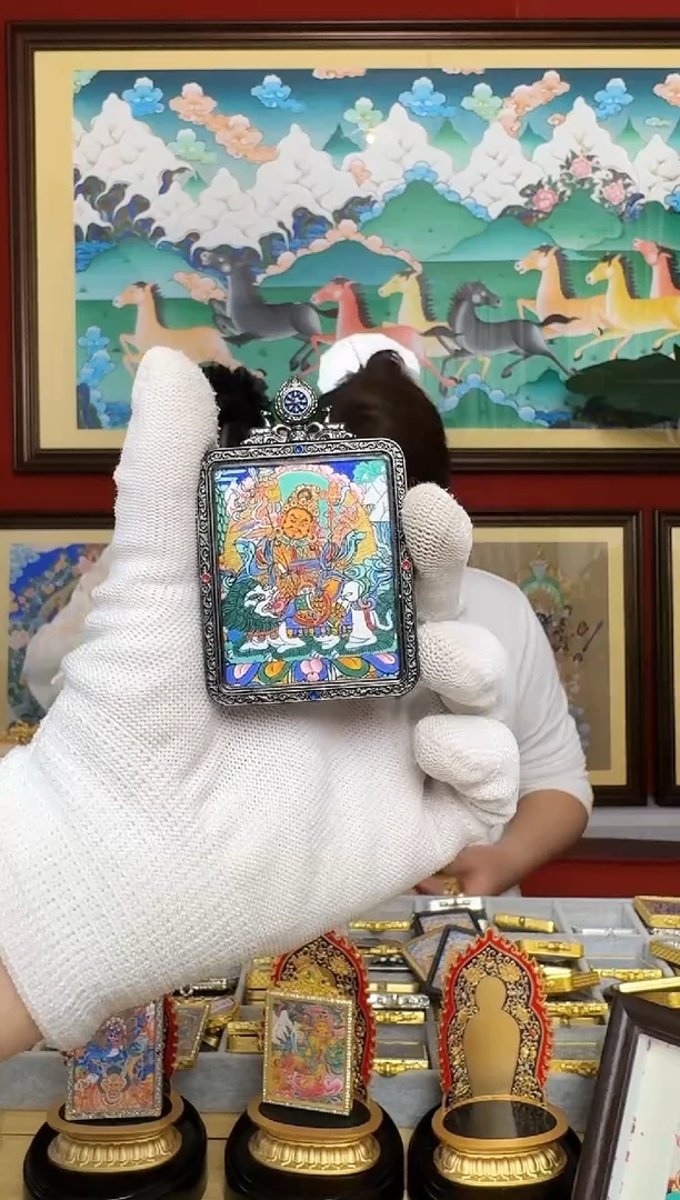 吊坠c宝-热贡纯手绘周毛