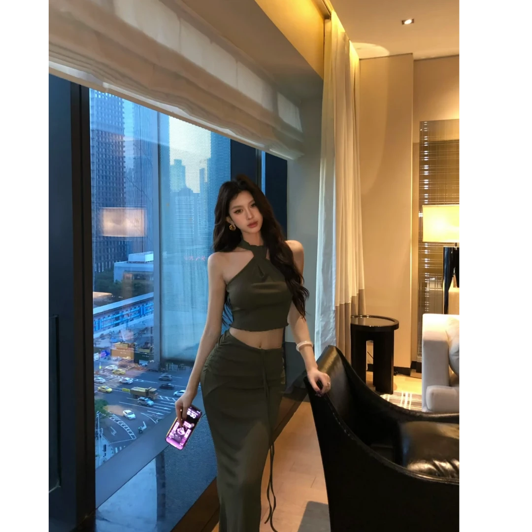 纯欲气质针织修身辣妹套装女扭结挂脖抹胸上衣低腰包臀长裙两件套