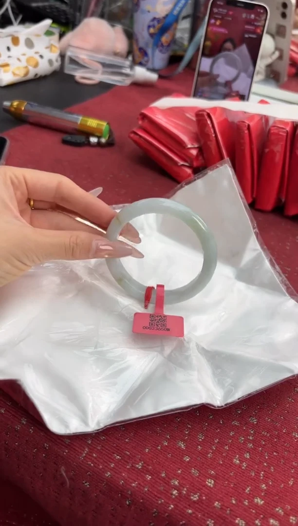 未镶嵌手镯翡翠翡翠手镯17