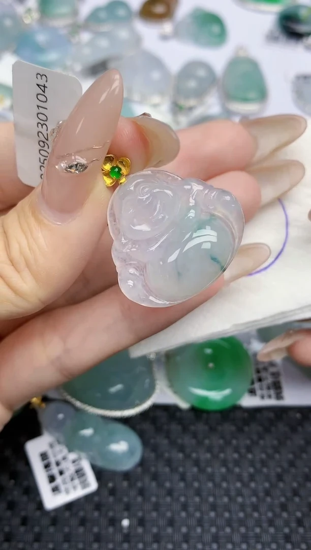 颈饰18K金镶嵌翡翠313   天然翡翠A货  百元以上9米证书费自理