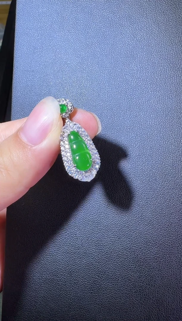 吊坠(不含链)银S925镶嵌翡翠吊坠