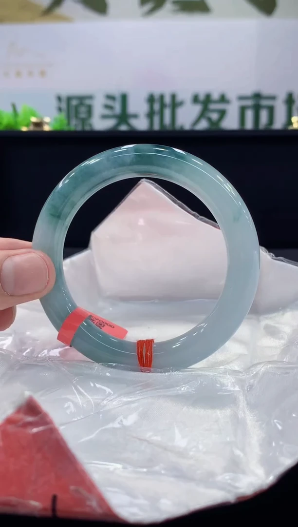 未镶嵌手镯翡翠翡翠手镯